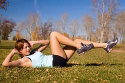 woman-doing-bicycle-abs-crunches-2